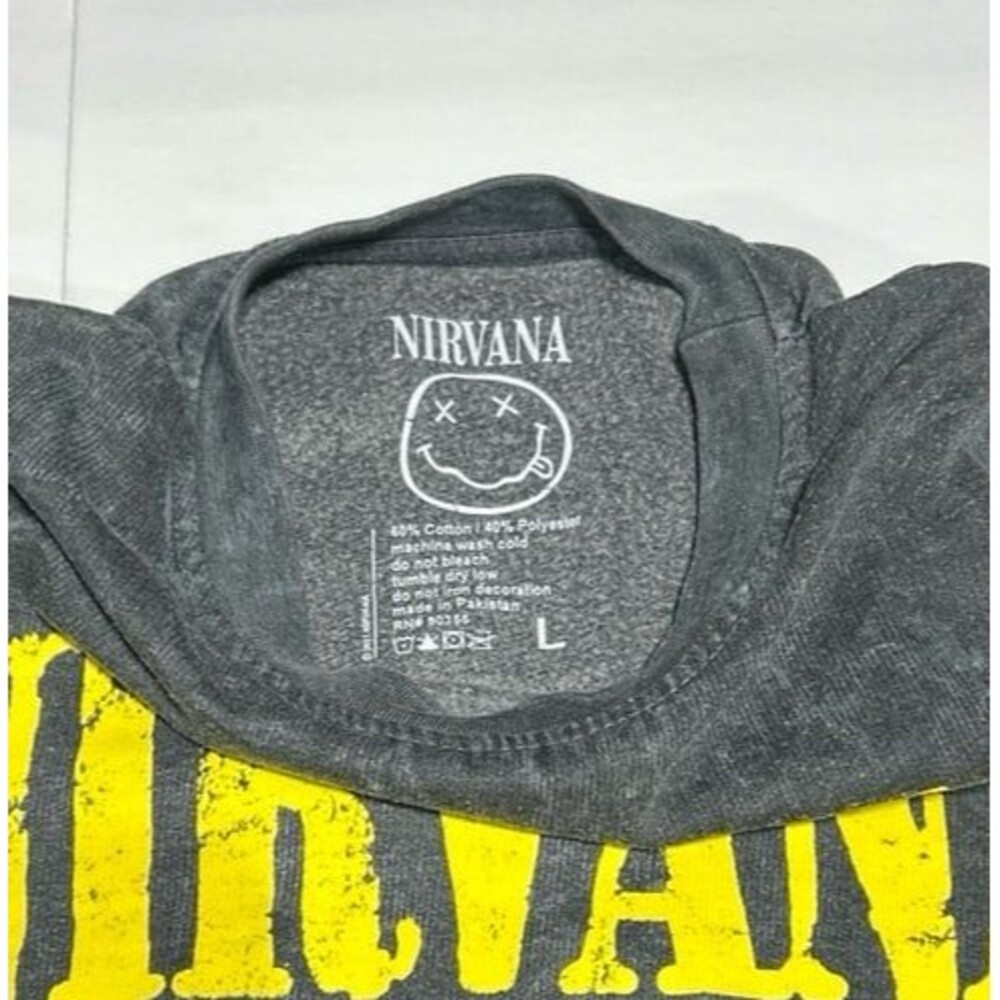 Nirvana Men's Large Gray Smiley Face Graphic Pullover Hoodie - Picture 5 of 6